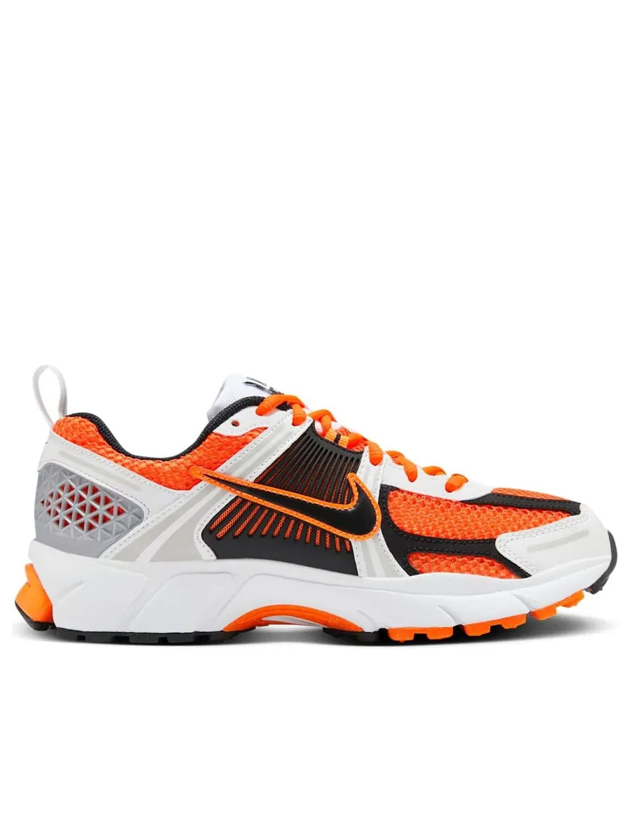 Кроссовки (GS) Nike Air Zoom Vomero 5 'Total Orange' — изображение 2 из 6, оранжевый
