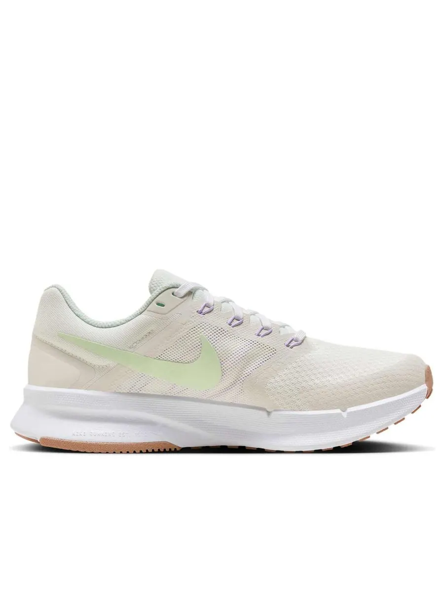 Кроссовки (WMNS) Nike Run Swift 3 'Sail Light Green' — изображение 2 из 6, бежевый