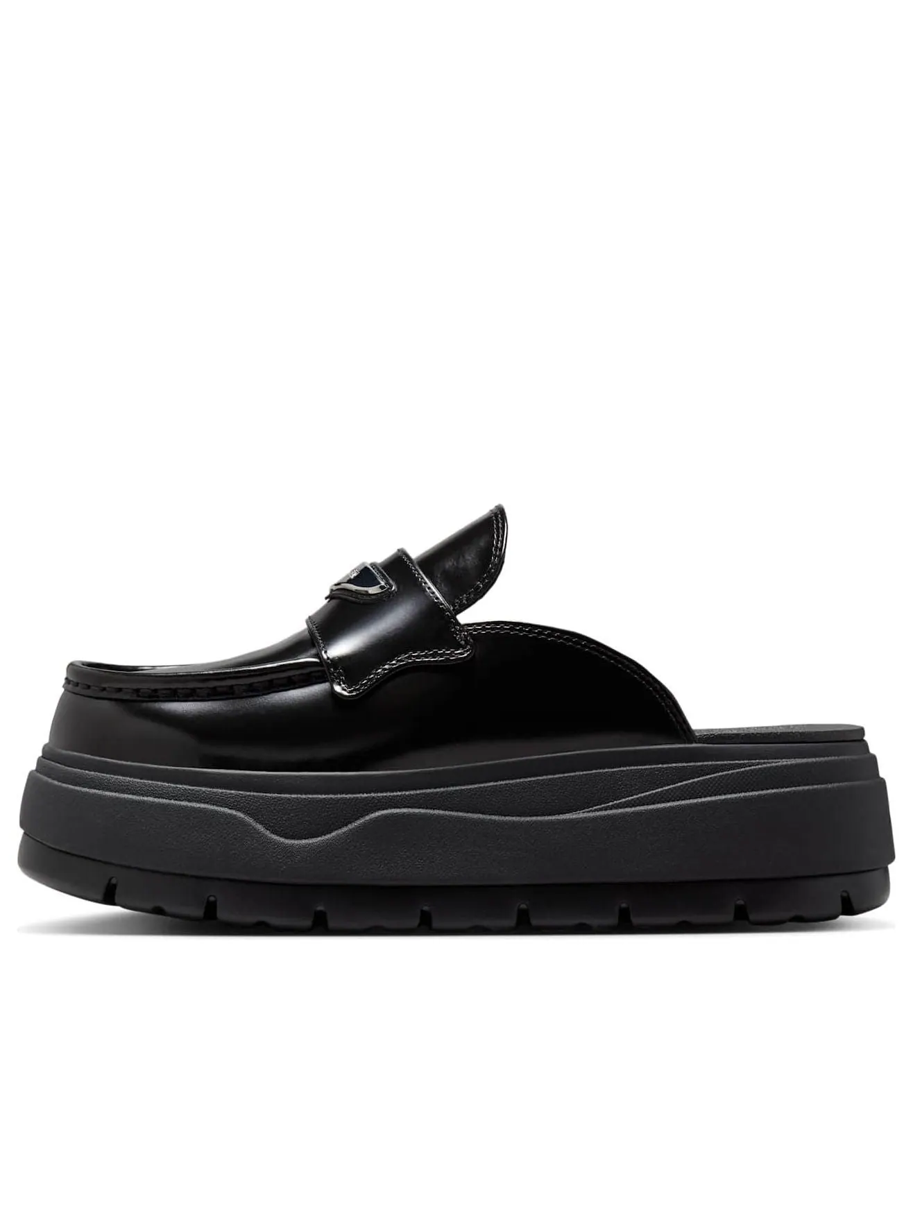Кроссовки (WMNS) Air Jordan Mule 'Black Metallic Silver' — изображение 1 из 5, черный