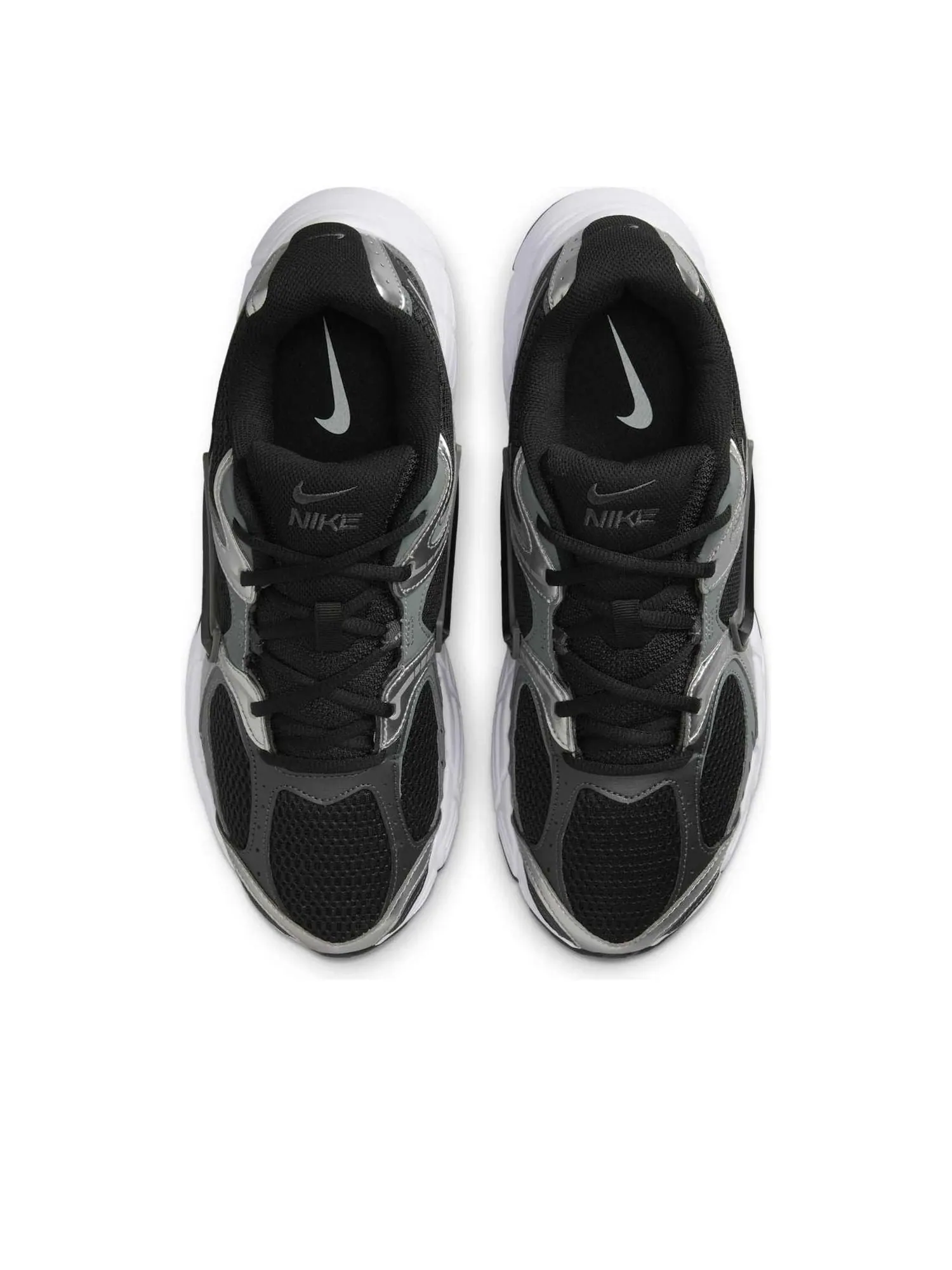 Кроссовки Nike V5 RNR 'Black Smoke Grey Silver' — изображение 2 из 6, черный