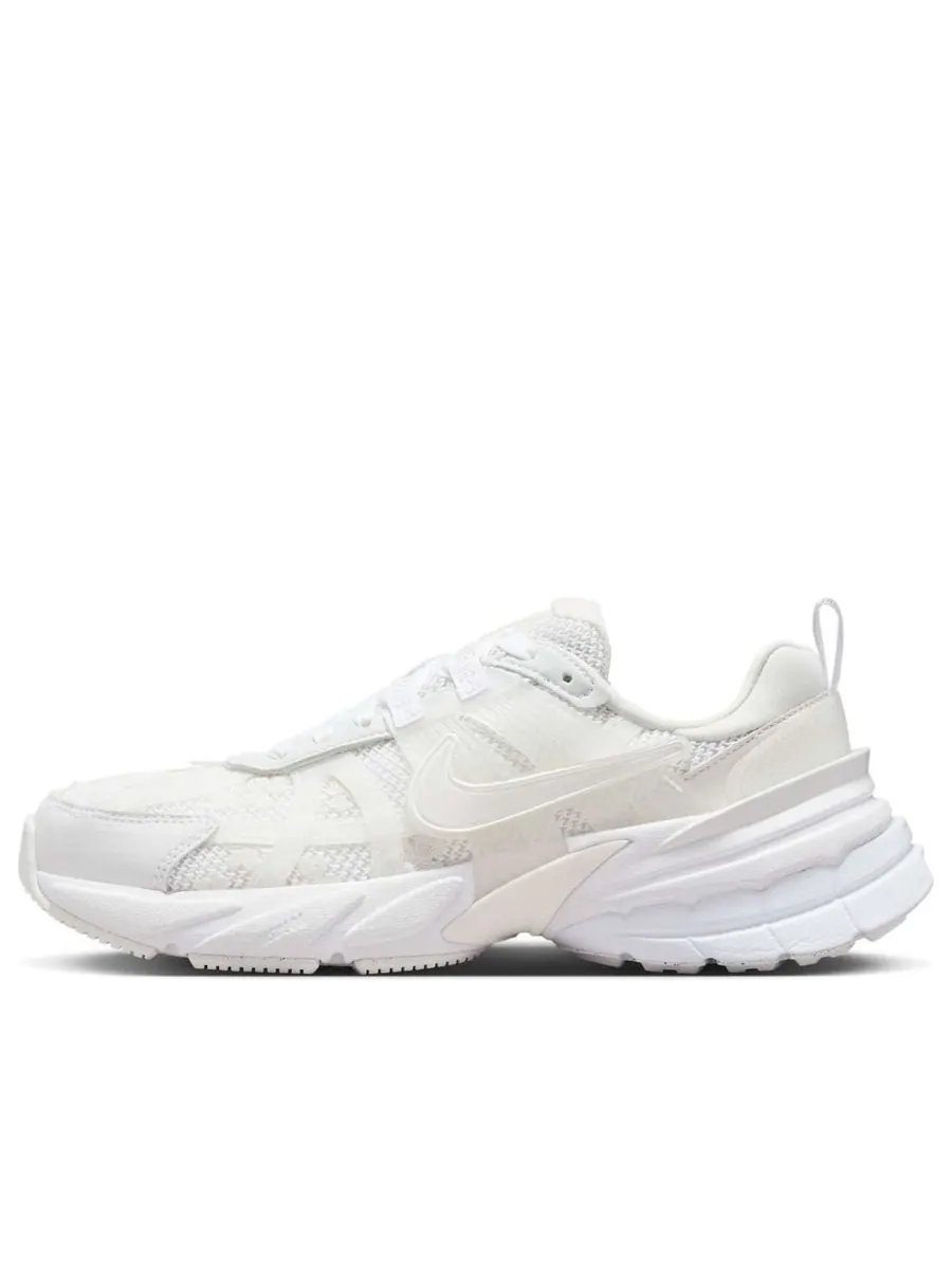Кроссовки (WMNS) Nike V2K Run 'White Summit White' — изображение 1 из 6, белый