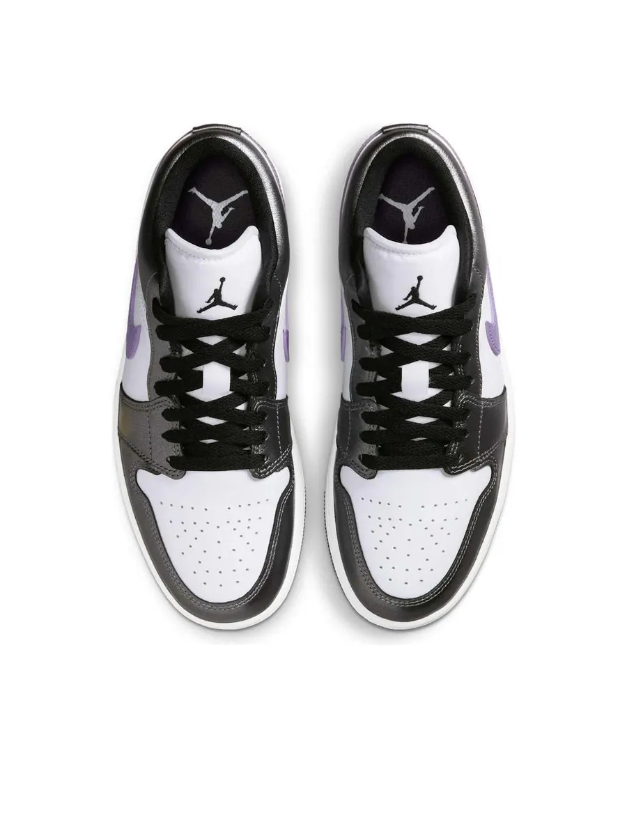 Кроссовки (WMNS) Air Jordan 1 Low SE 'Metallic Purple' — изображение 4 из 6, фиолетовый