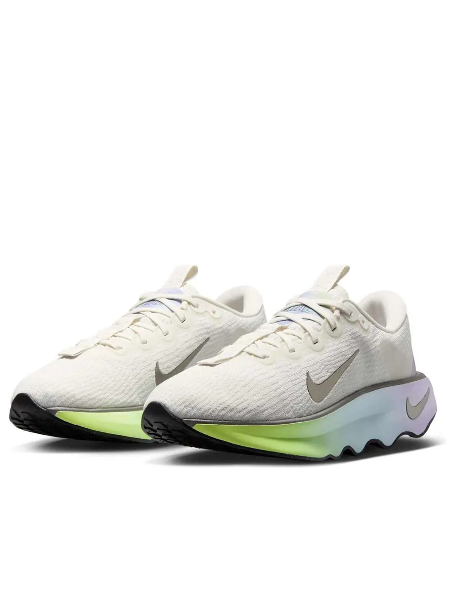 Кроссовки (WMNS) Nike Motiva SE 'Phantom Hydrangeas Glacier Blue' — изображение 4 из 6, белый