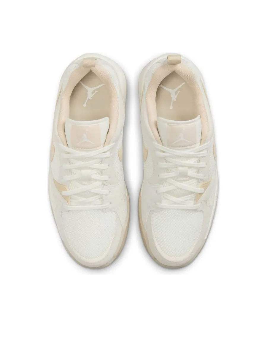 Кроссовки (WMNS) Air Jordan CMFT Era 'Sail Rattan' — изображение 4 из 6, бежевый