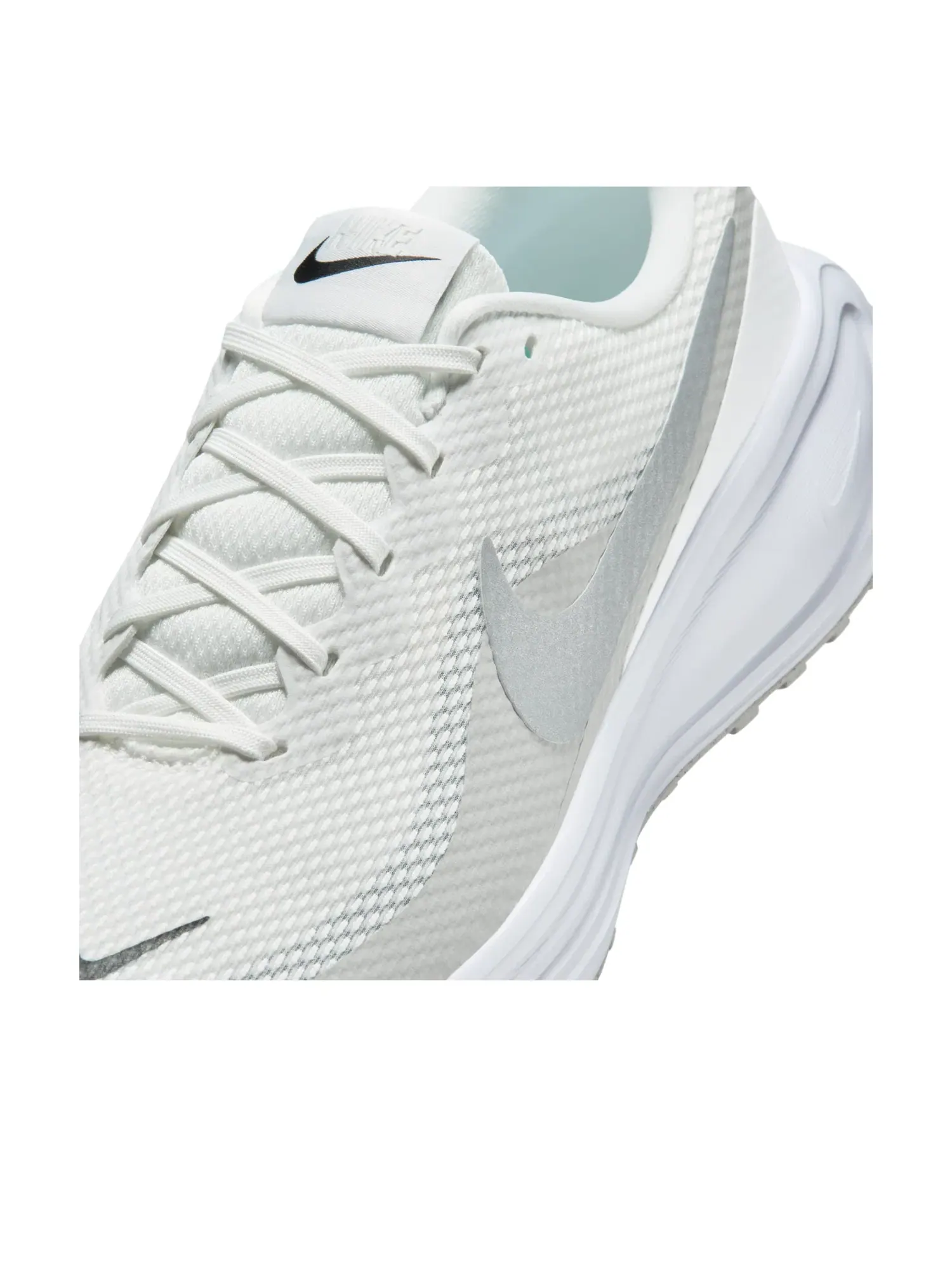 Кроссовки Nike Revolution 8 'Summit White Silver' HJ9198-122 — изображение 5 из 7, белый