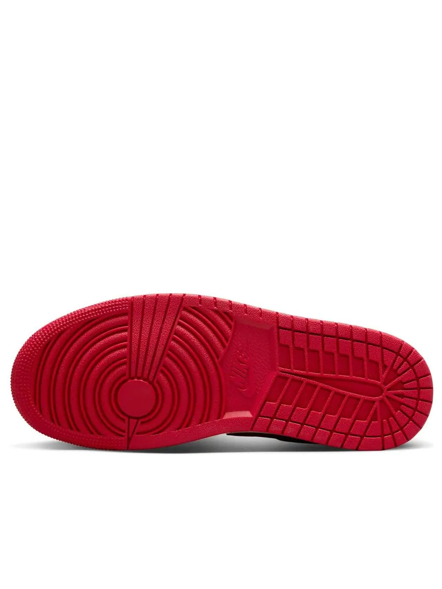 Кроссовки (WMNS) Air Jordan 1 Low SE 'Ruby' — изображение 6 из 6, бежевый