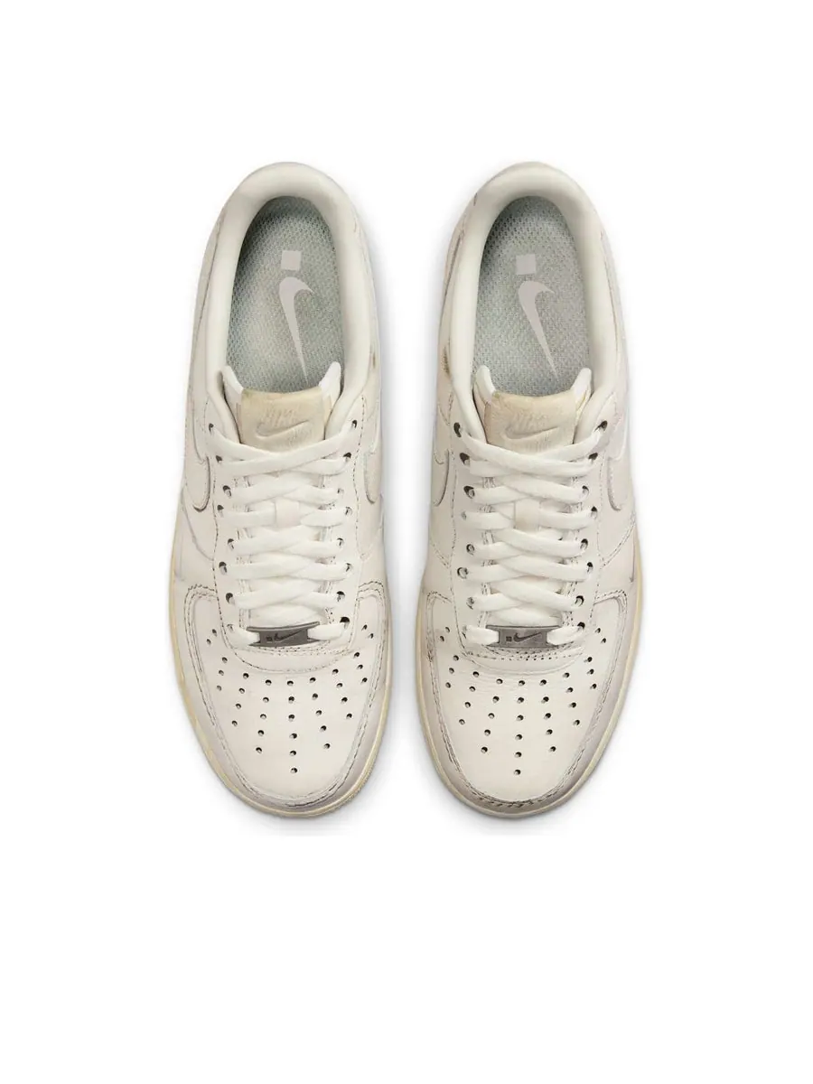Кроссовки Nike x .SWOOSH Air Force 1 Low 'Dirty Triple White' — изображение 4 из 6, белый
