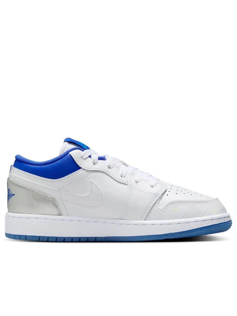 Кроссовки (GS) Air Jordan 1 Low 'The Sky Is Not The Limit' — изображение 2 из 6, белый