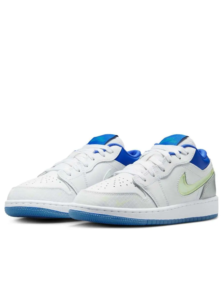 Кроссовки (GS) Air Jordan 1 Low 'The Sky Is Not The Limit' — изображение 3 из 6, белый