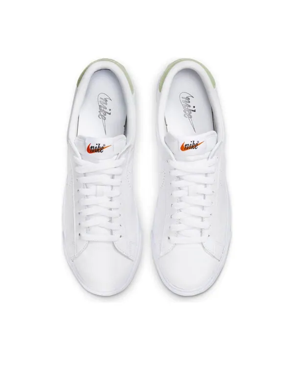Кроссовки tennis classic ac 'white olive aura' Nike — изображение 3 из 4, белый/оливковый