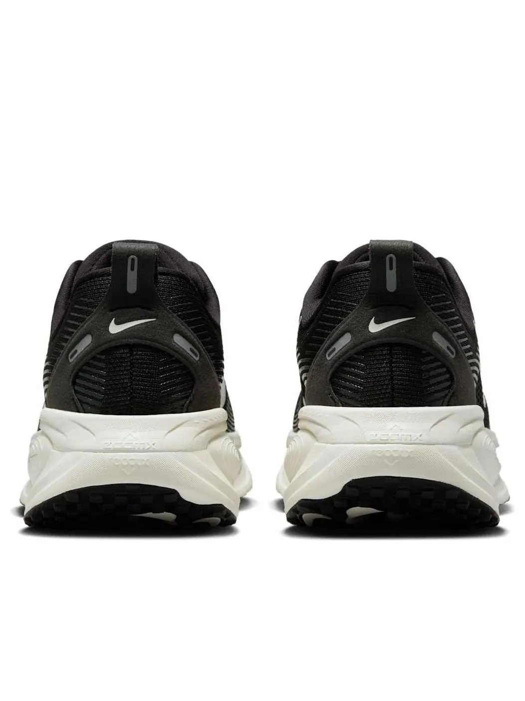 Кроссовки (WMNS) Nike Air Zoom Vomero 18 'Black & Coconut Milk' — изображение 3 из 6, черный