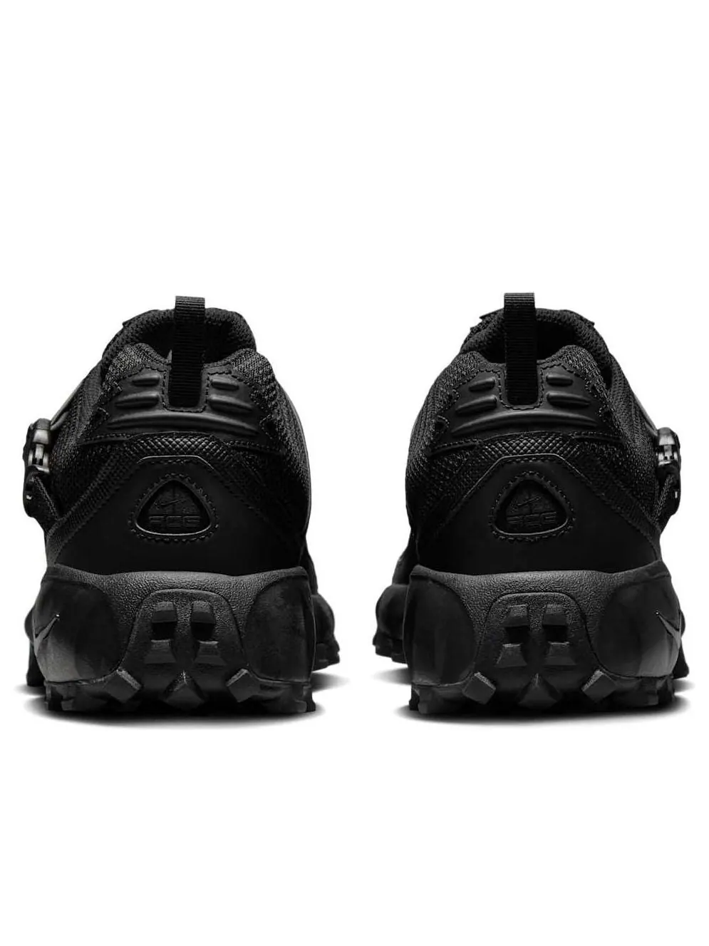 Кроссовки Nike ACG Air Phassad 'Triple Black' — изображение 5 из 6, черный