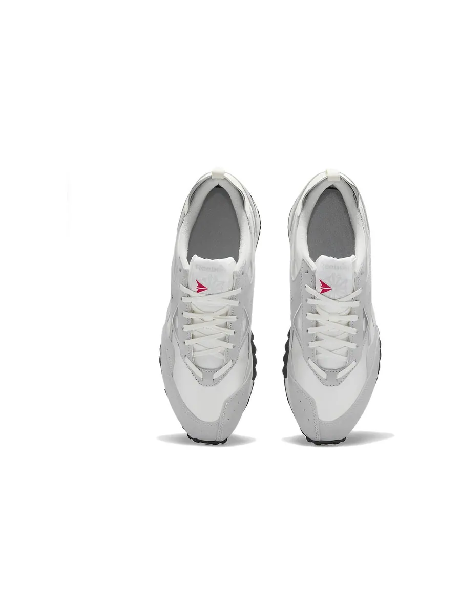 Беговые кроссовки Reebok LX2200 'Grey' — изображение 4 из 4, серый