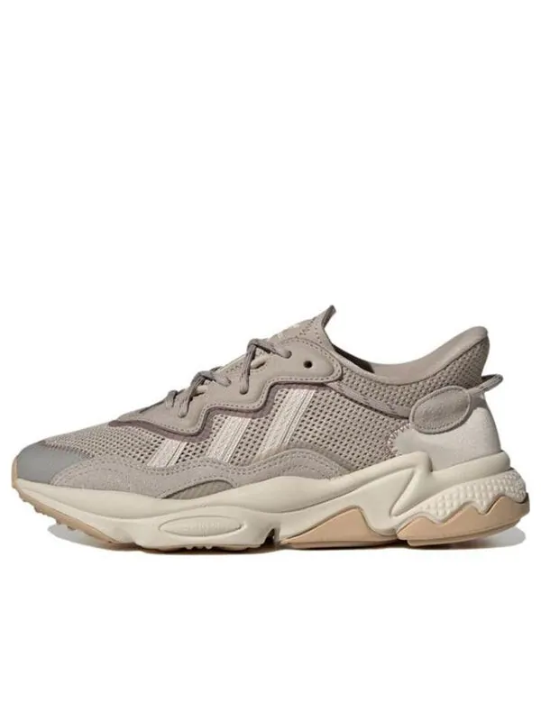 Кроссовки оригиналы ozweego Adidas — изображение 1 из 4, коричневый