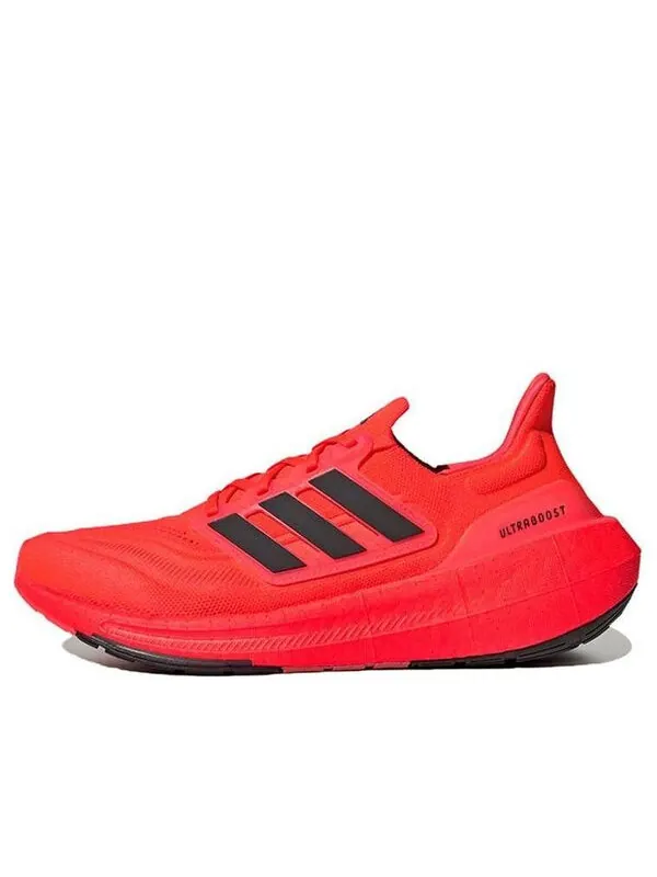 Кроссовки ультрабуст лайт Adidas — изображение 1 из 4, красный/черный/металлик