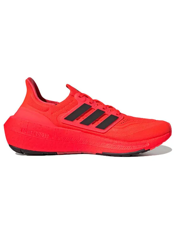 Кроссовки ультрабуст лайт Adidas — изображение 2 из 4, красный/черный/металлик