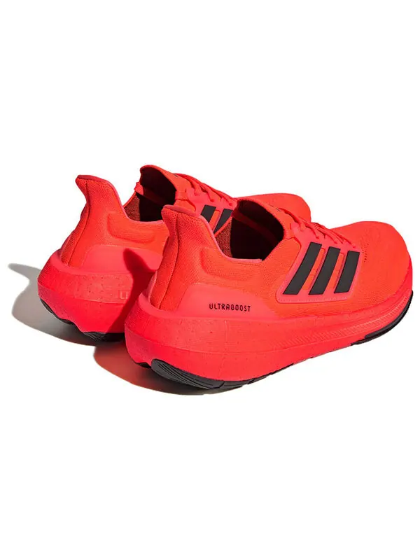 Кроссовки ультрабуст лайт Adidas — изображение 4 из 4, красный/черный/металлик