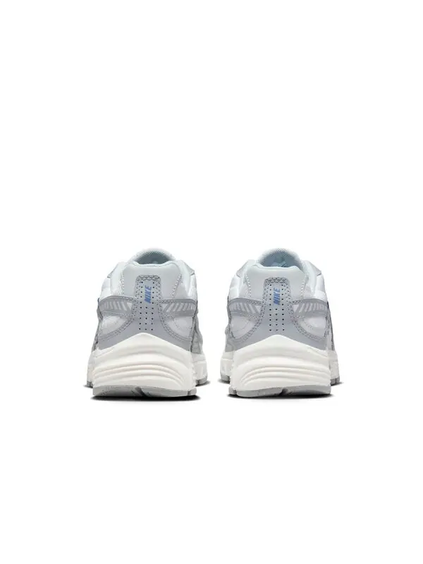 Инициатор кроссовок Nike — изображение 4 из 4, белый