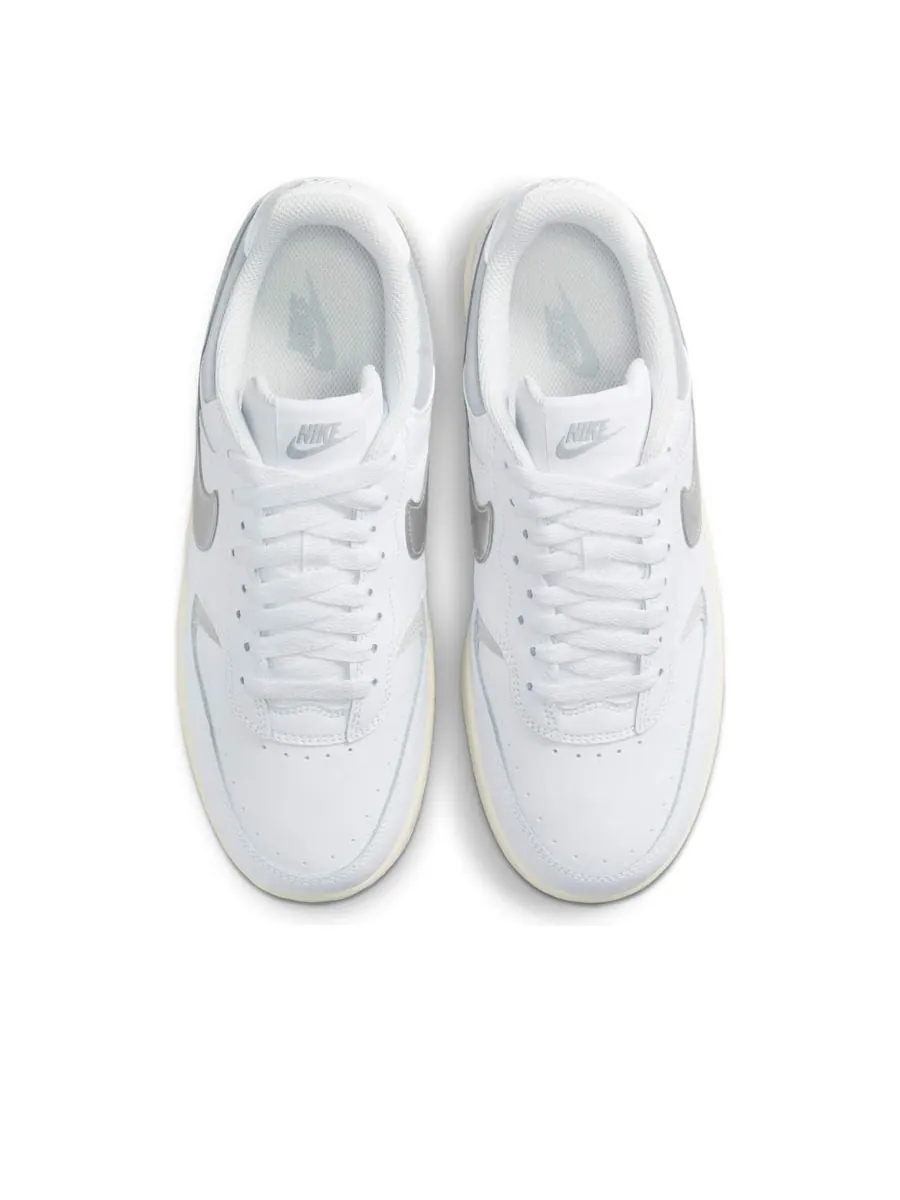 Кроссовки (WMNS) Nike Gamma Force 'White Light Smoke Grey Metallic Silver' — изображение 4 из 6, белый