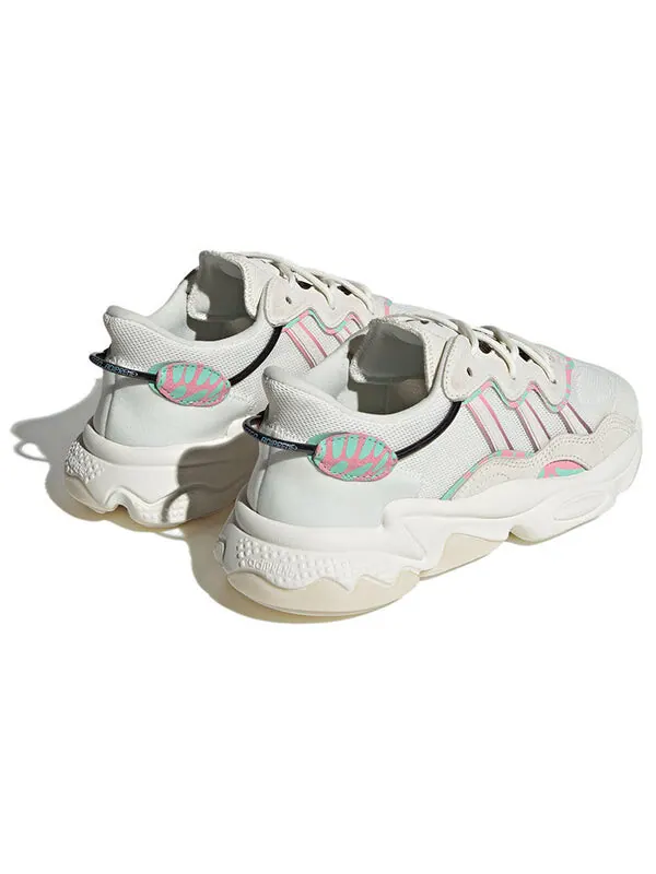 Кроссовки кроссовки ozweego Adidas — изображение 4 из 4, белый/белый/черный