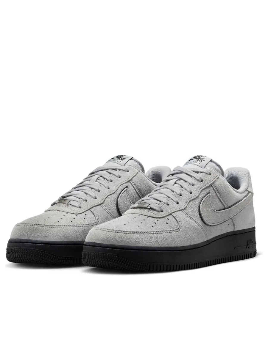 Кроссовки Nike Air Force 1 '07 LV8 'Light Smoke Grey Black' — изображение 3 из 6, серый