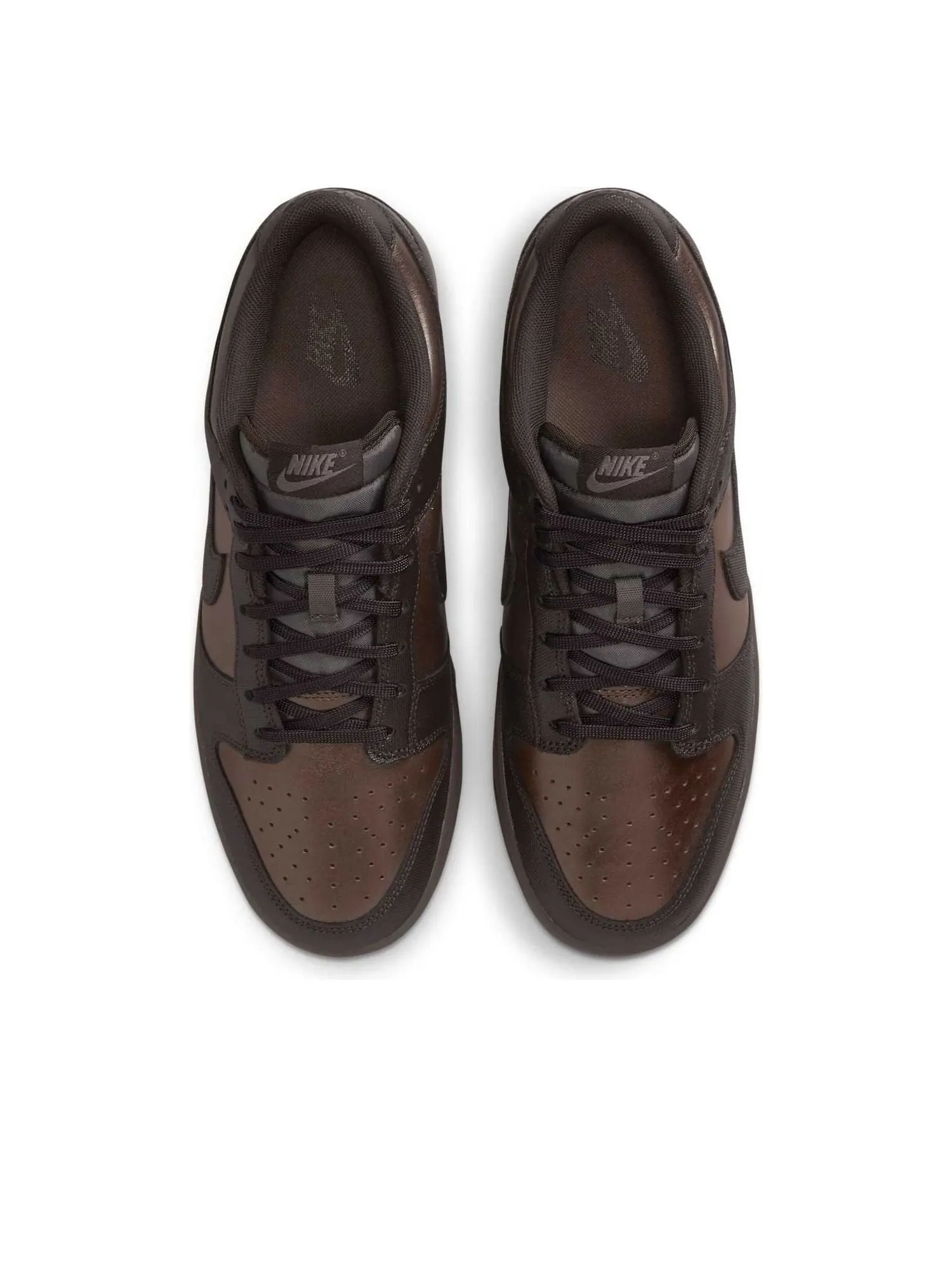 Кроссовки Nike Dunk Low Retro Premium 'Ironstone Velvet Brown' — изображение 2 из 6, коричневый