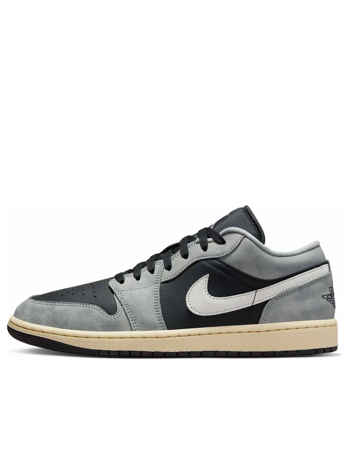 Кроссовки Air Jordan 1 Low SE 'Light Smoke Grey Off Noir' — изображение 1 из 6, серый
