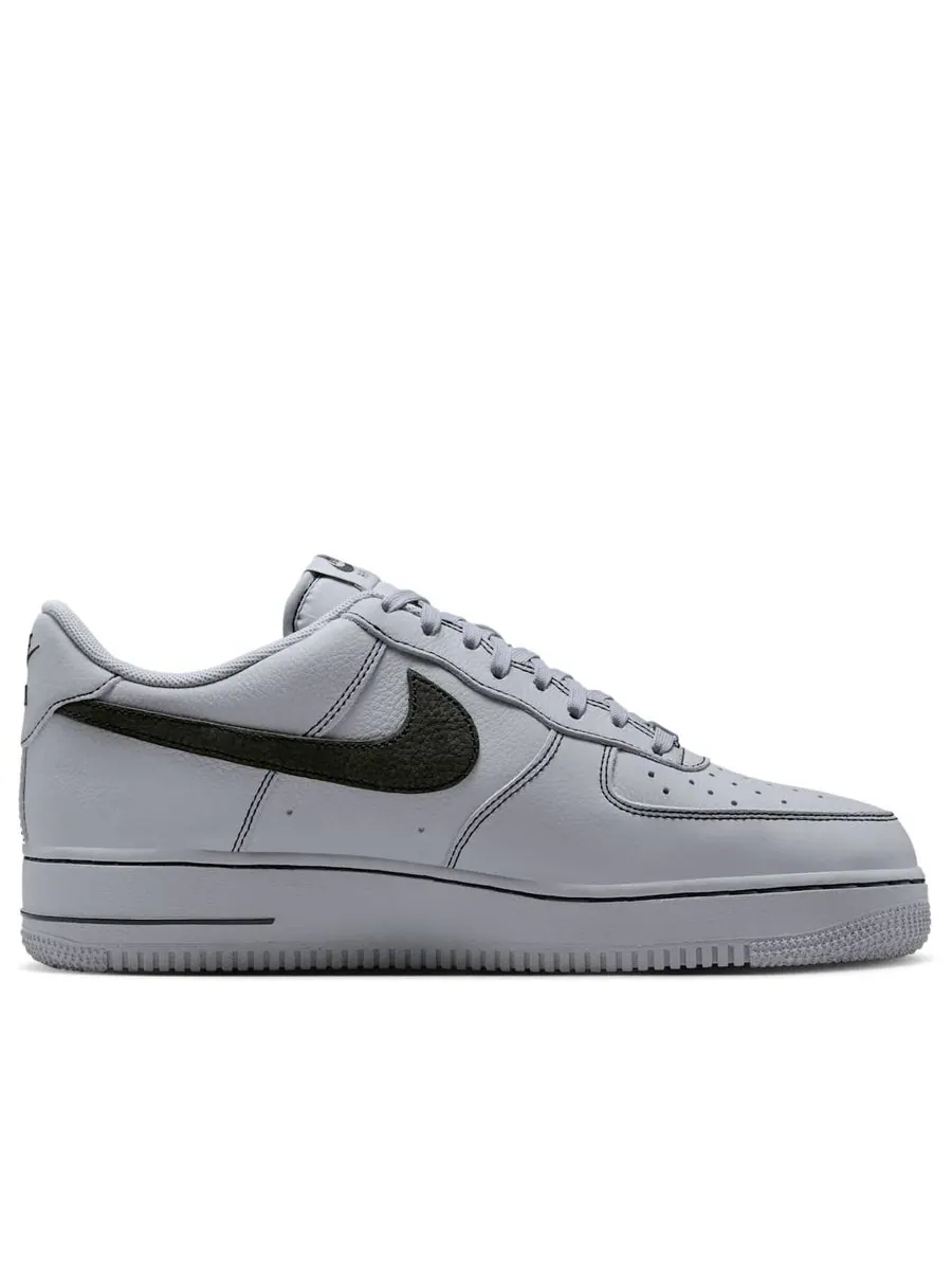 Кроссовки Nike Air Force 1 '07 LV8 'Wolf Grey' — изображение 2 из 6, серый