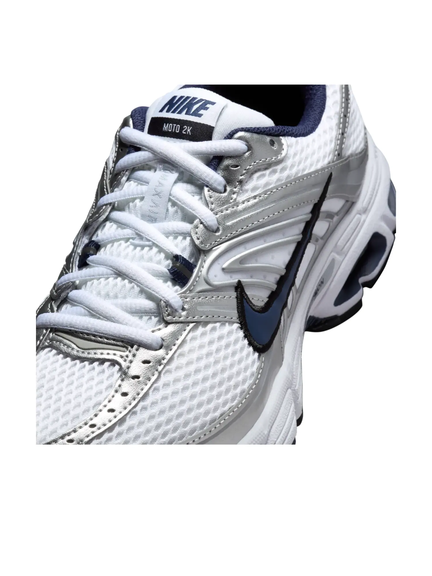 Кроссовки (WMNS) Nike Air Max Moto 2K 'White Navy Metallic Silver' — изображение 7 из 7, белый