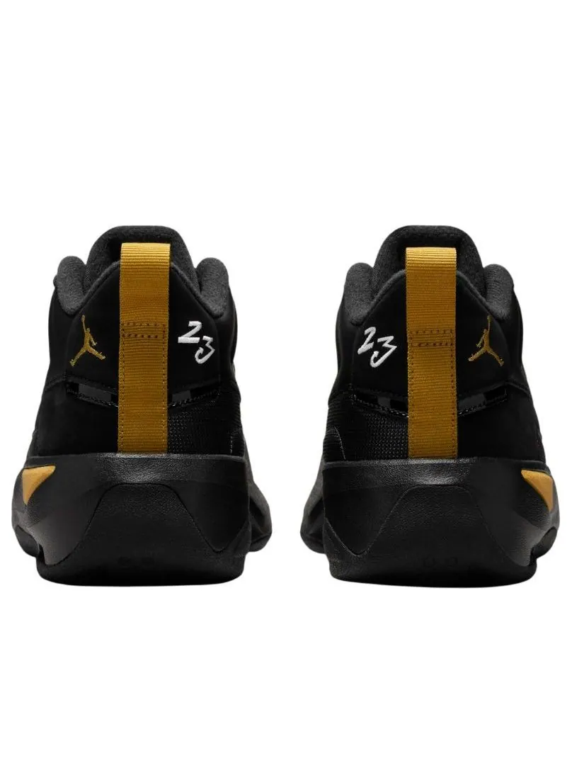 Кроссовки Air Jordan Max Aura 7 'Black Metallic Gold' — изображение 5 из 7, черный