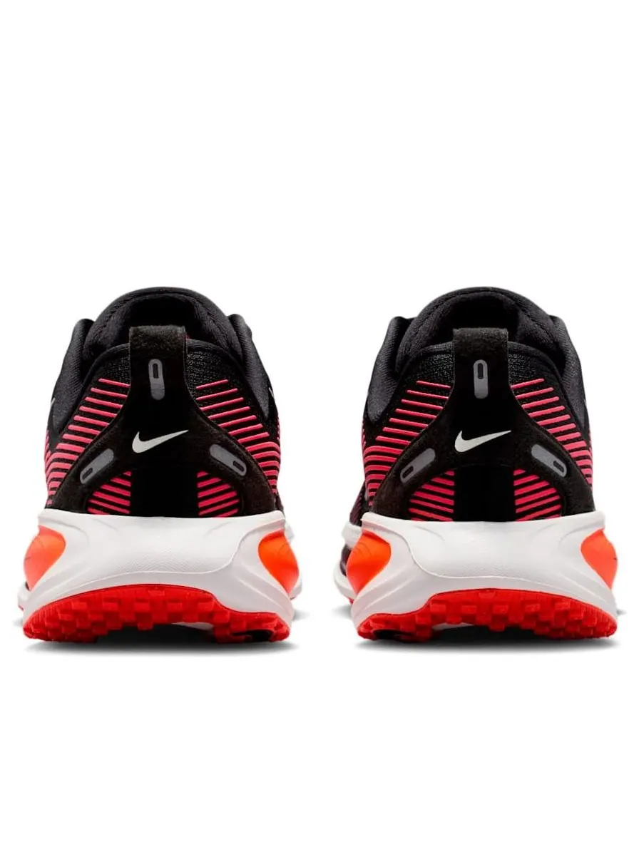 Кроссовки (GS) Nike Air Zoom Vomero 18 'Black Bright Crimson' — изображение 3 из 6, черный