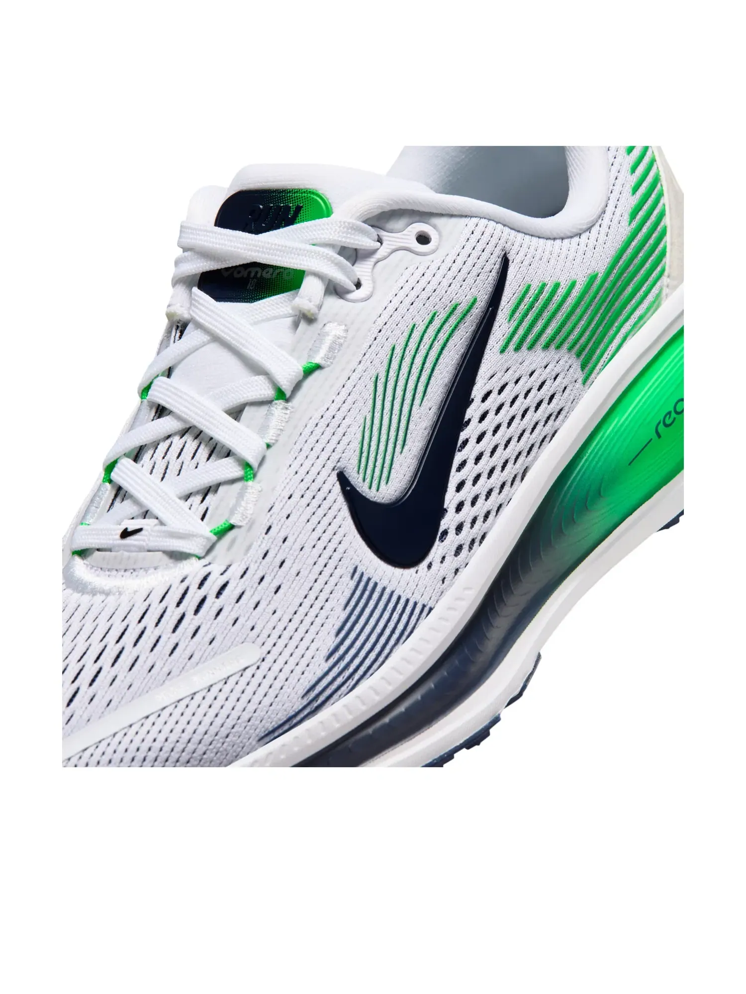 Детские кроссовки для бега с шнуровкой Nike Air Zoom Vomero 18 — изображение 6 из 7, белый