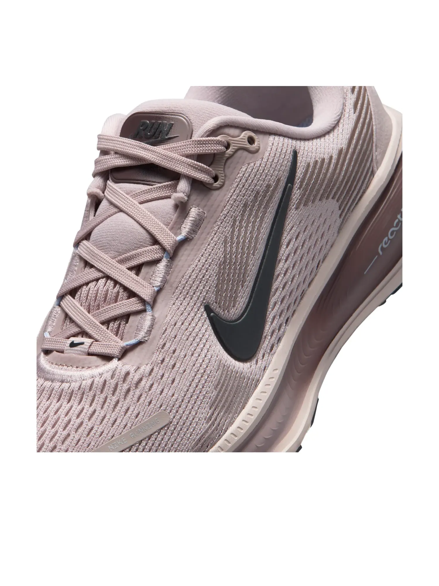 Кроссовки (GS) Nike Air Zoom Vomero 18 'Particle Rose Silt Red' — изображение 5 из 6, красный