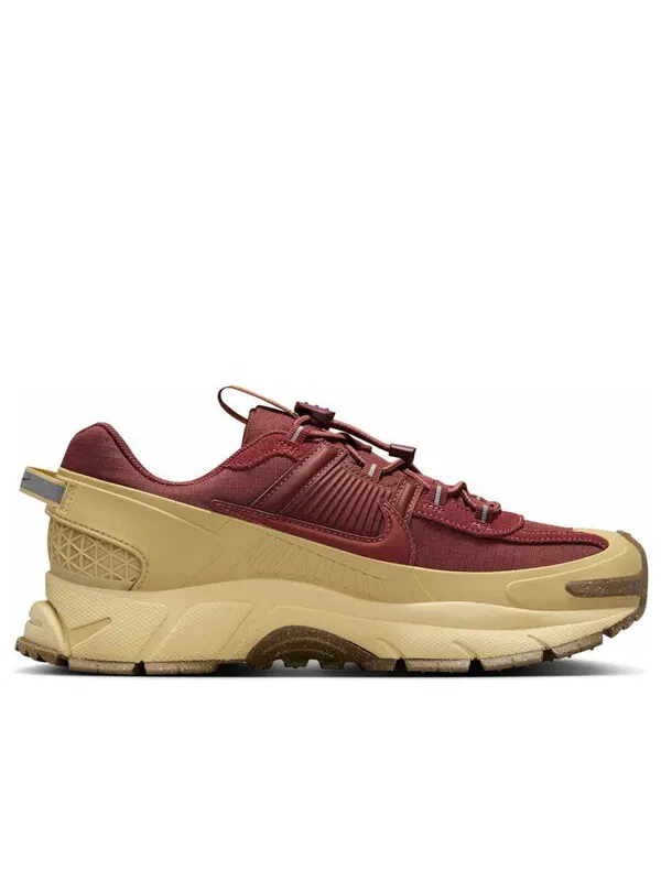 Кроссовки air zoom vomero roam 'team red gold' Nike — изображение 2 из 4