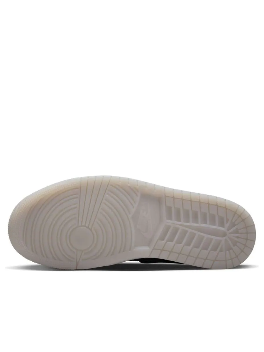 Кроссовки (WMNS) Air Jordan 1 Low Method of Make V3 'Neutral Grey Silver' — изображение 6 из 6, серый