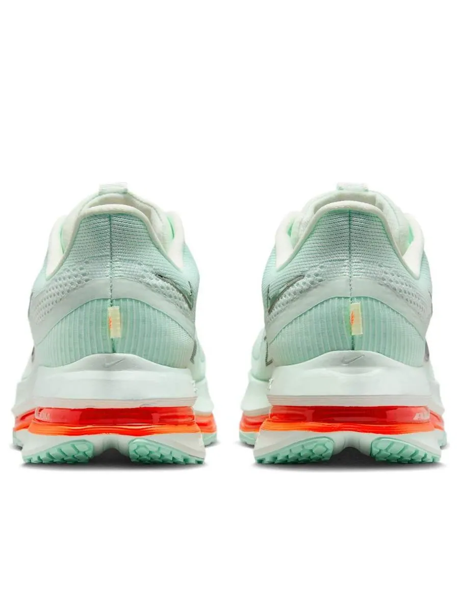 Кроссовки Nike Air Zoom Pegasus Premium 'Barely Green' — изображение 5 из 6, зеленый