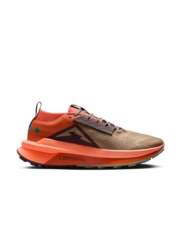 Кроссовки zoomx zegama 2 'khaki hyper crimson burgundy crush white' Nike — изображение 2 из 4, хаки//бордовый/белый