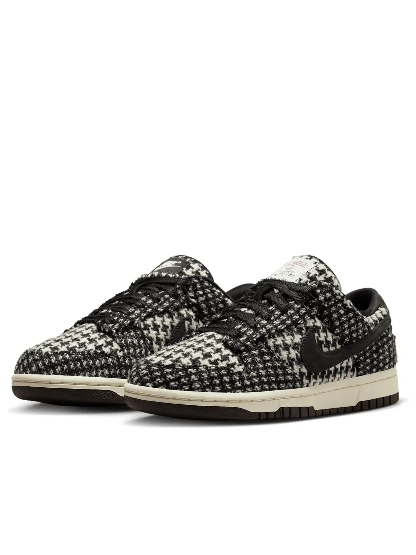 Кроссовки (WMNS) Nike x Harris Tweed Dunk Low 'White Black' — изображение 4 из 6, черный
