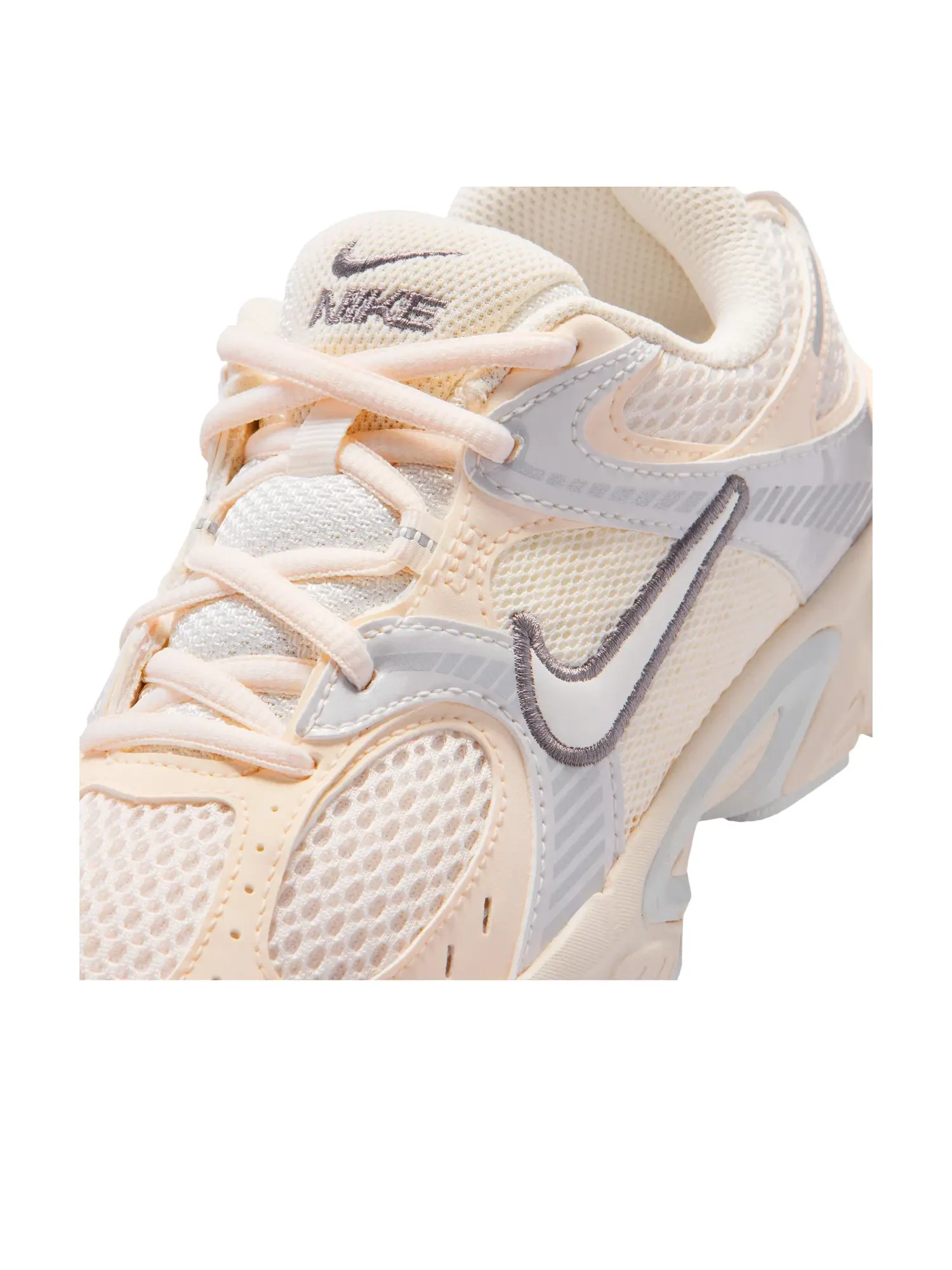 Кроссовки Nike V5 RNR 'Chalk Sail Pencil Point' HQ6411-106 — изображение 5 из 6, бежевый