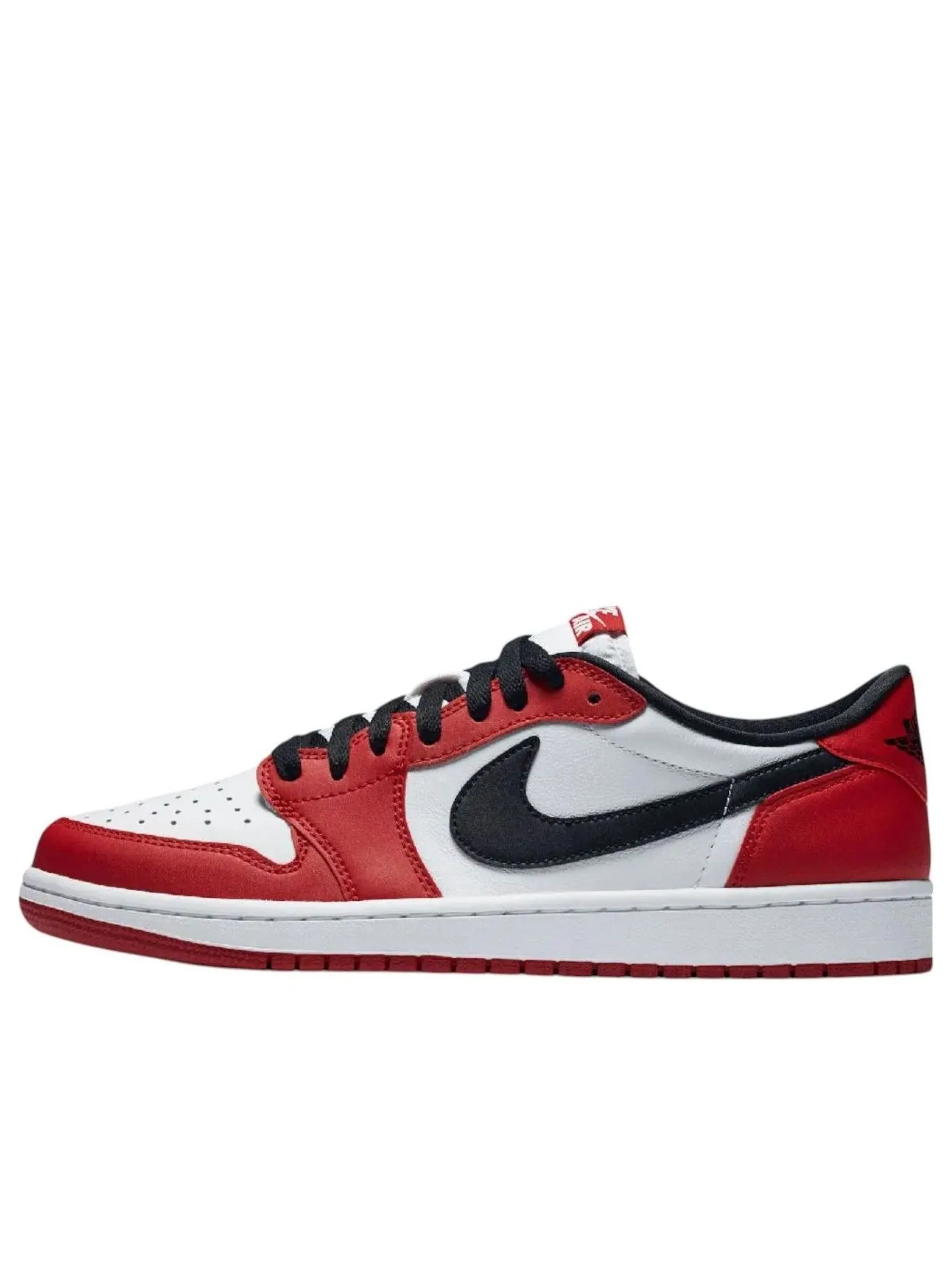 Кроссовки Air Jordan 1 Low OG 'Chicago' — изображение 1 из 5, белый
