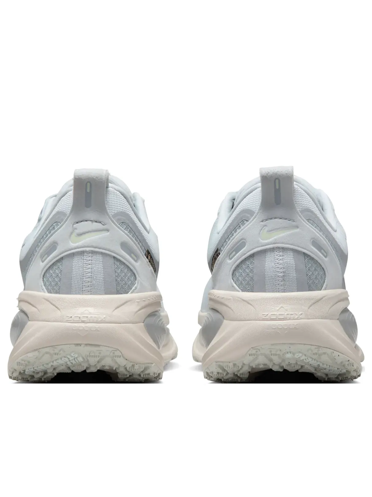 Кроссовки Nike Vomero 18 Gore-Tex 'Pure Platinum Silver' — изображение 3 из 7, серебряный