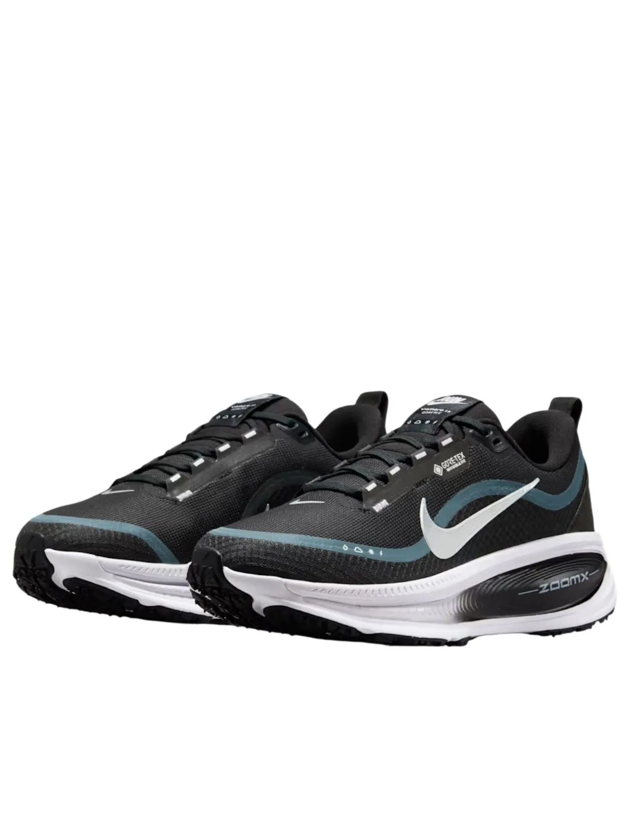 Кроссовки (WMNS) Nike ZoomX Vomero 18 Gore-Tex 'Black White Metallic Silver' — изображение 2 из 6, черный