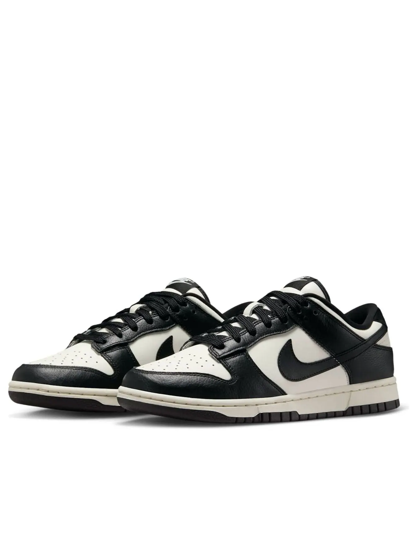Кроссовки (WMNS) Nike Dunk Low SE 'Panda Cherry Charm' — изображение 3 из 6, черный