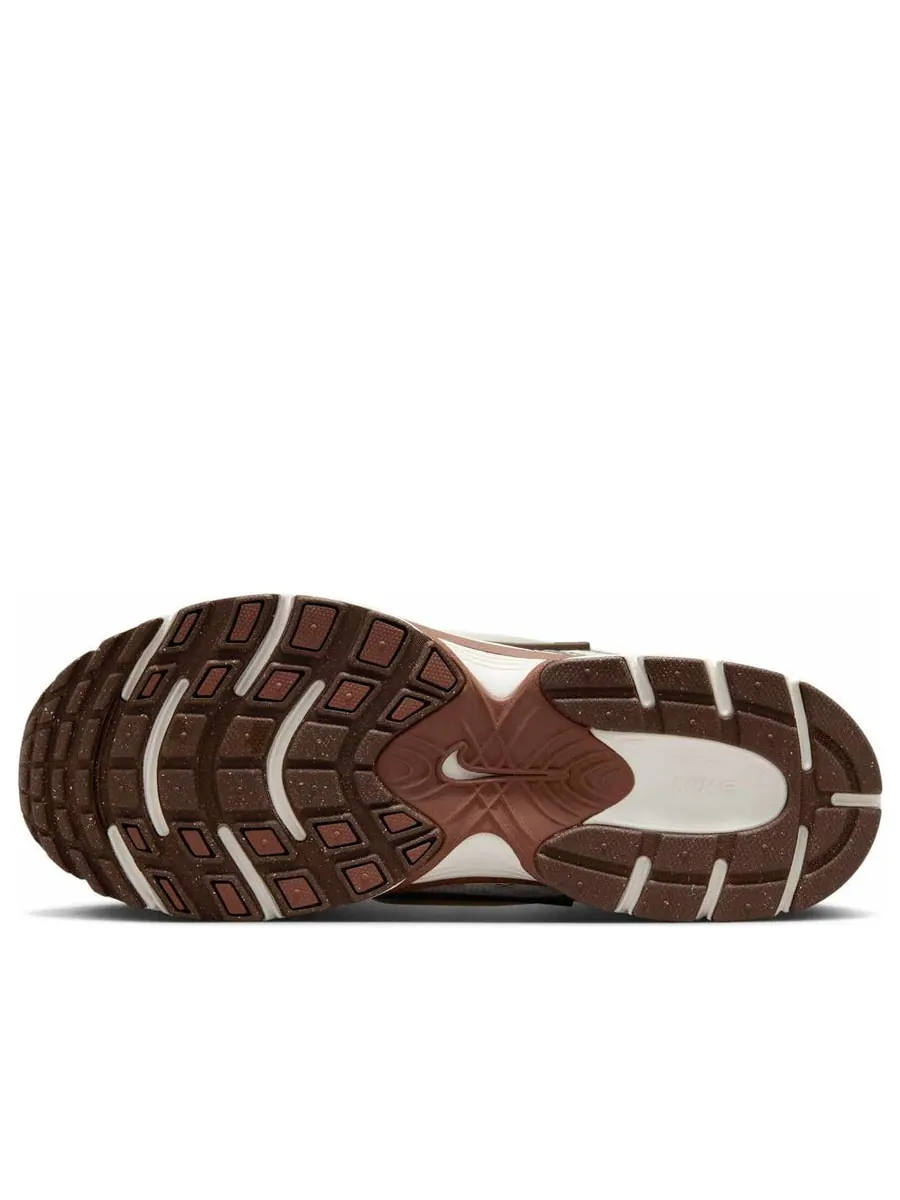 Кроссовки (WMNS) Nike V5 RNR 'Sail Fauna Brown' — изображение 6 из 6, серый