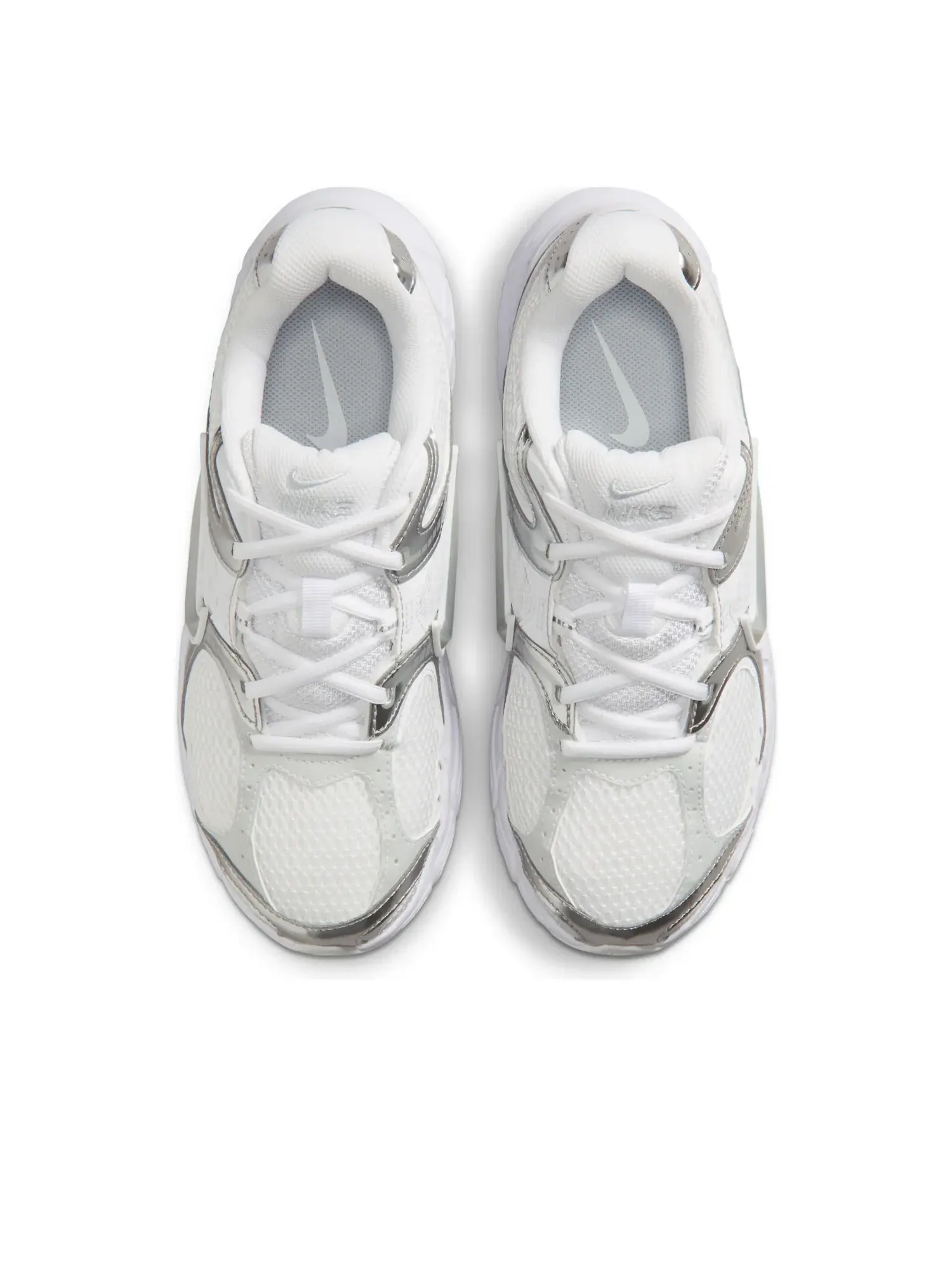 Кроссовки (WMNS) Nike V5 RNR 'White Metallic Platinum Silver' — изображение 2 из 6, белый