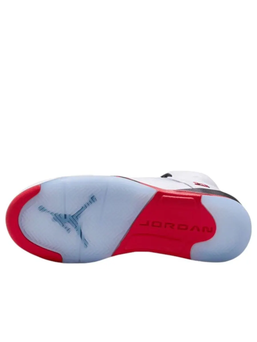 Кроссовки (GS) Air Jordan 5 Retro 'Fire Red Black Tongue 2025' — изображение 3 из 6, белый
