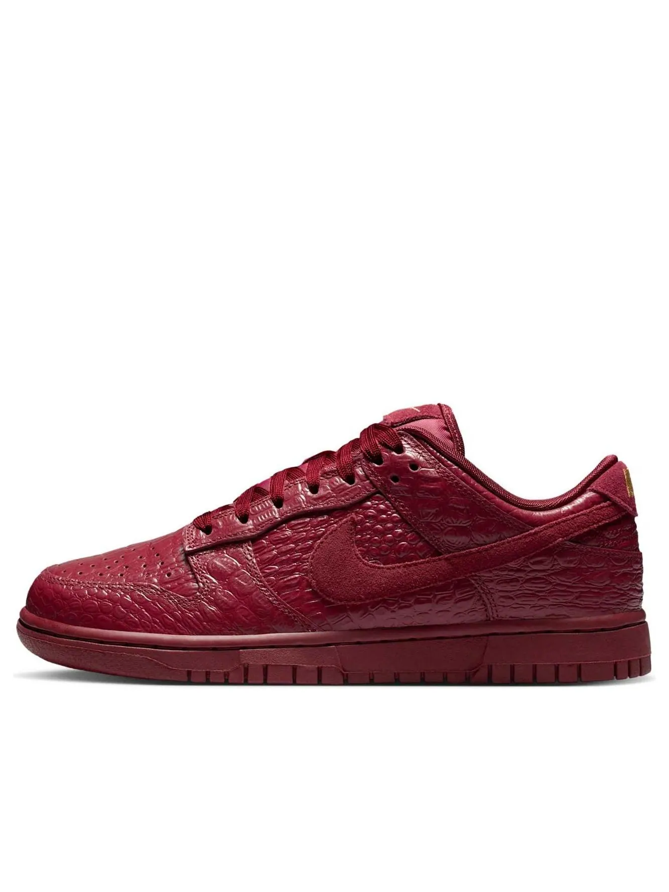 Кроссовки (WMNS) Nike Dunk Low 'Team Red Croc' — изображение 1 из 6, красный