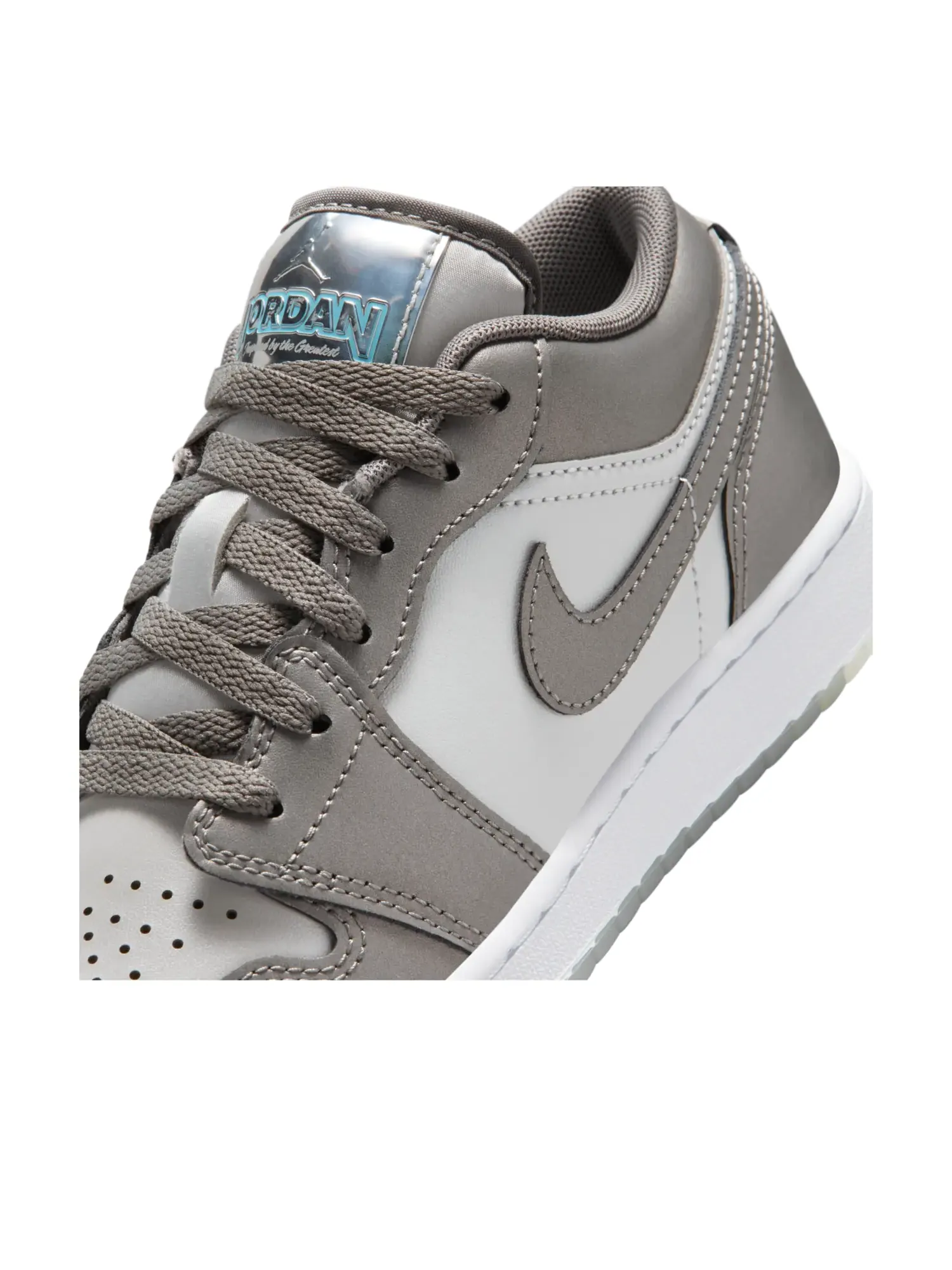 Кроссовки (GS) Air Jordan 1 Low SE 'Flat Pewter Blue Chill' — изображение 5 из 7, серый