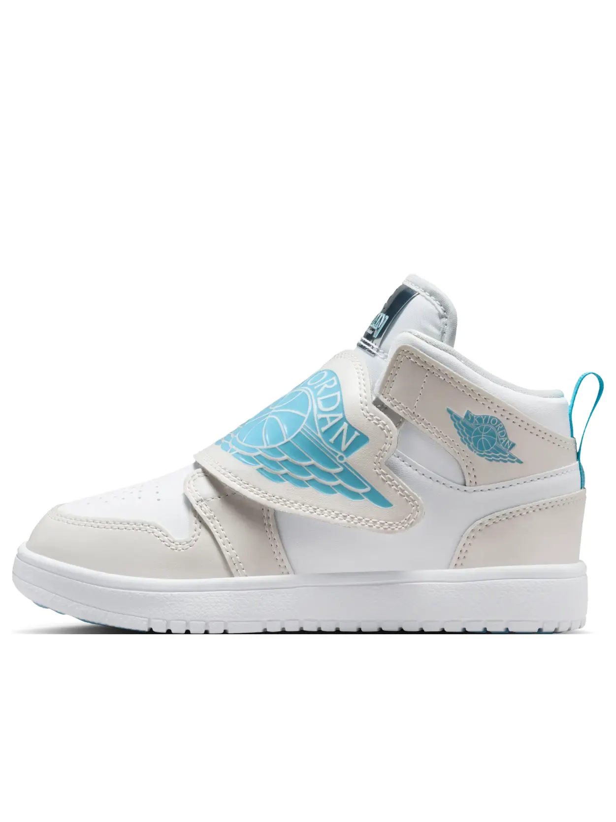 Кроссовки (PS) Air Jordan Sky Jordan 1 'Photon Dust Blue Chill' — изображение 1 из 7, серый