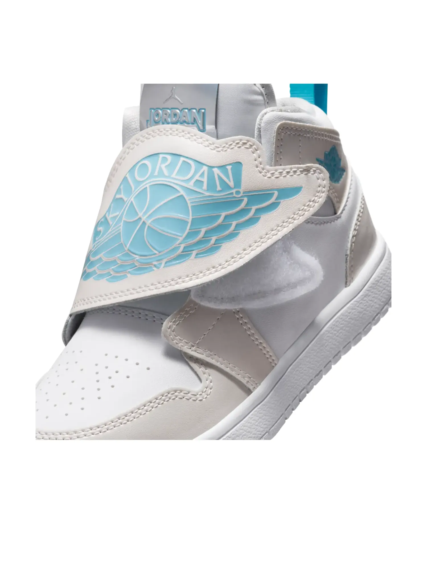 Кроссовки (PS) Air Jordan Sky Jordan 1 'Photon Dust Blue Chill' — изображение 5 из 7, серый